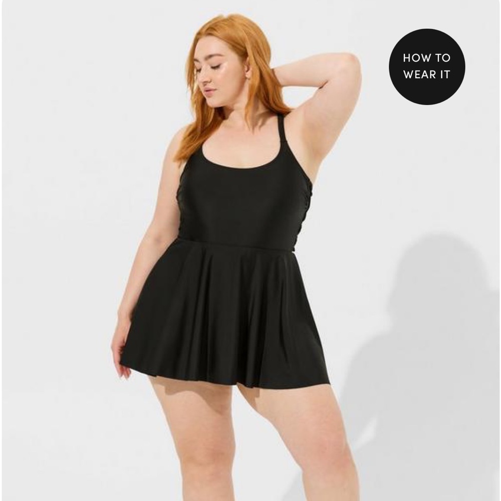 NWT Wireless Short Lattice Side Dress With Brief 4x 4 Torrid new 5 6